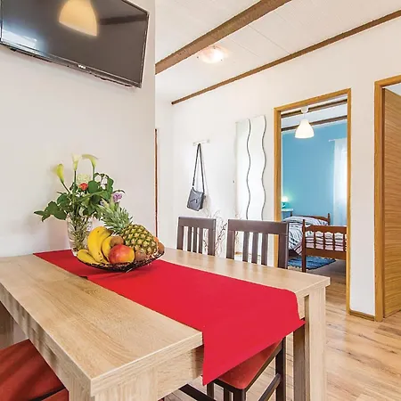 Stunning In With Wifi Holiday home Peroj